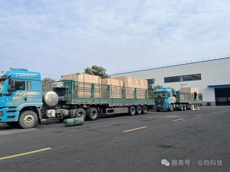 2台1500T橡胶注射机发货欧洲！